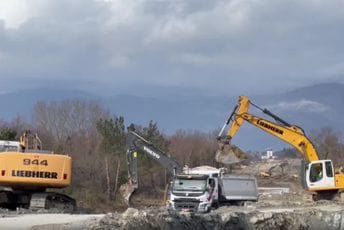 Dio mještana Grblja protiv gradnje bulevara između Tivta i Jaza Dio mještana Grblja protiv gradnje bulevara između Tivta i Jaza