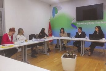 Zajednica opština: Utvrđen Model lokalnog akcionog plana za zaštitu lica sa invaliditetom Zajednica opština: Utvrđen Model lokalnog akcionog plana za zaštitu lica sa invaliditetom