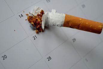 Niži porezi na bezdimne alternative podstiču pušače da se odreknu cigareta Niži porezi na bezdimne alternative podstiču pušače da se odreknu cigareta