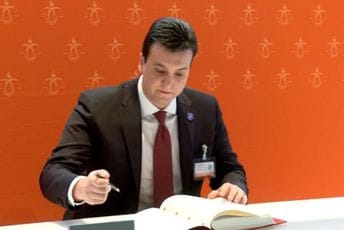 Milović u Hagu potpisao konvenciju o saradnji u istragama i gonjenju osumnjičenih za genocid, ratne i druge međunarodne zločine Milović u Hagu potpisao konvenciju o saradnji u istragama i gonjenju osumnjičenih za genocid, ratne i druge međunarodne zločine