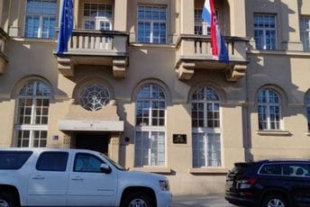 Hrvatska: Policija upala u ministarstvo kulture, evropski tužioci sumnjaju u ozbiljne pronevjere Hrvatska: Policija upala u ministarstvo kulture, evropski tužioci sumnjaju u ozbiljne pronevjere