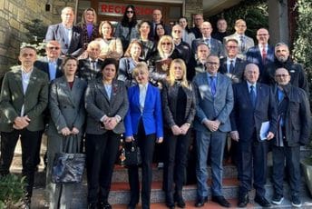 Nastavak saradnje i analiza komparativnih iskustava: Vrhovni sudovi Crne Gore, Kosova i Albanije na sastanku u Prizrenu Nastavak saradnje i analiza komparativnih iskustava: Vrhovni sudovi Crne Gore, Kosova i Albanije na sastanku u Prizrenu