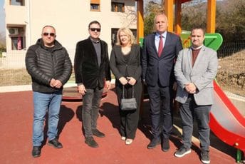 Otvoreno dječije igralište u Gornjem Grblju: Oaza nezaboravnih trenutaka za mališane Otvoreno dječije igralište u Gornjem Grblju: Oaza nezaboravnih trenutaka za mališane