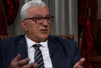 Mandić: Ako po dogovoru Doknić ne bude potpredsjednica Budve, građani da biraju novu vlast