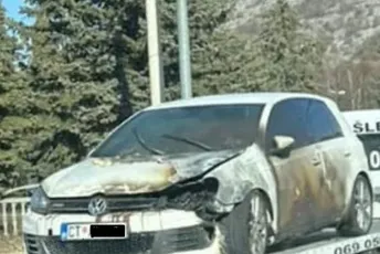 Cetinje: Automobil uništen u požaru, pričinjena materijalna šteta Cetinje: Automobil uništen u požaru, pričinjena materijalna šteta