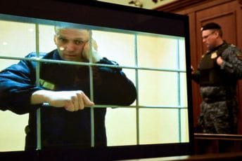 Velika Britanija sankcionisala šefove zatvora u kom je umro Navaljni Velika Britanija sankcionisala šefove zatvora u kom je umro Navaljni