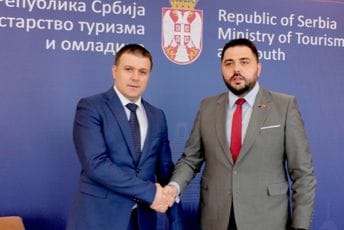 Martinović sa Memićem: Korak naprijed ka jačanju turističkih veza između Crne Gore i Srbije Martinović sa Memićem: Korak naprijed ka jačanju turističkih veza između Crne Gore i Srbije