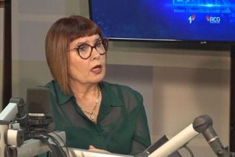 Pavličić: Nedonošenjem odluke Ustavni sud samo odložio nadležnost, štetu će platiti građani Pavličić: Nedonošenjem odluke Ustavni sud samo odložio nadležnost, štetu će platiti građani