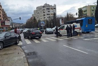 Udes u Podgorici: U nezgodi učestvovalo i vozilo hitne pomoći