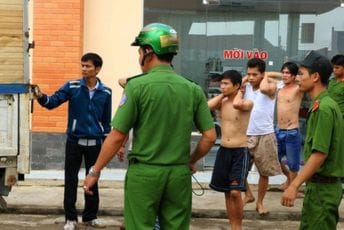 Vijetnam:  Pobjeglo više od 100 narkomana iz centra za liječenje