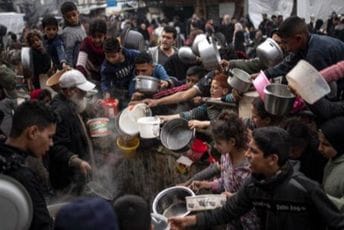 Raste broj mrtvih u napadu IDF-a na Palestince koji su bili u redu za hranu