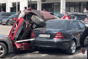 Preminula Podgoričanka koju je auto udarilo na parkingu