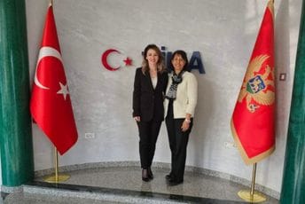 Strujić-Harbić sa koordinatorkom TIKA: Zahvalnost za brojne realizovane projekte u Crnoj Gori Strujić-Harbić sa koordinatorkom TIKA: Zahvalnost za brojne realizovane projekte u Crnoj Gori