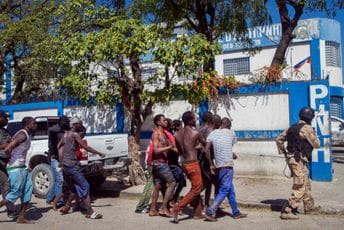 Da li će nasilje sada utihnuti: Premijer Haitija pristao da podnese ostavku