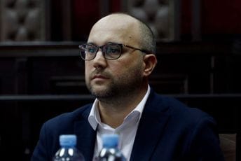 Prvo su uhapsili vic