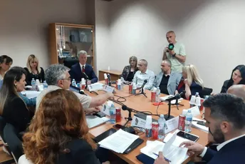 ASK donio mišljenje da je Savjet RTCG ugrozio javni interes: Raonić bi tek 2028. godine mogao da konkuriše ASK donio mišljenje da je Savjet RTCG ugrozio javni interes: Raonić bi tek 2028. godine mogao da konkuriše