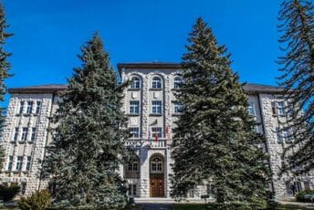 Poslanici danas na Cetinju, dočekaće ih protest građana Poslanici danas na Cetinju, dočekaće ih protest građana