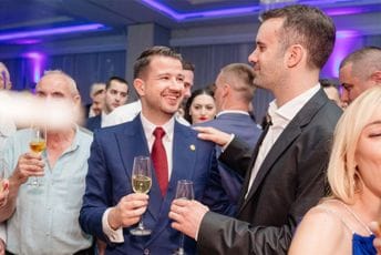 Sva partijska ‘cijepanja’: Od Mila i Momira do onih koji ni zajedno nijesu mogli preko cenzusa Sva partijska ‘cijepanja’: Od Mila i Momira do onih koji ni zajedno nijesu mogli preko cenzusa