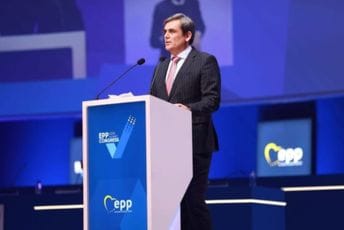 Ibrahimović: Prijem Crne Gore kao najspremnije države za ulazak u EU bio bi jak signal svima i snažan podsticaj daljih reformi Ibrahimović: Prijem Crne Gore kao najspremnije države za ulazak u EU bio bi jak signal svima i snažan podsticaj daljih reformi