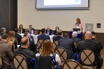 Značajan prostor za saradnju sa BiH u drvoprerađivačkoj industriji; Drakić: Naša ekonomija zahtijeva dodatno privlačenje investicija Značajan prostor za saradnju sa BiH u drvoprerađivačkoj industriji; Drakić: Naša ekonomija zahtijeva dodatno privlačenje investicija