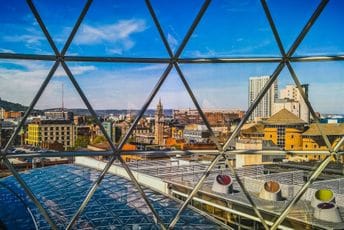 Glavni britanski špijun u Sjevernoj Irskoj skrivio više smrti nego što je spasio života Glavni britanski špijun u Sjevernoj Irskoj skrivio više smrti nego što je spasio života