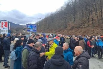 Građani Mojkovca blokirali magistralu: Protive se otvaranju rudnika Brskovo