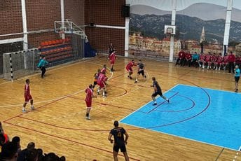 Kakav derbi: Budvani vodili i sedam razlike, Lovćen do boda došao golom u posljednjoj sekundi Kakav derbi: Budvani vodili i sedam razlike, Lovćen do boda došao golom u posljednjoj sekundi