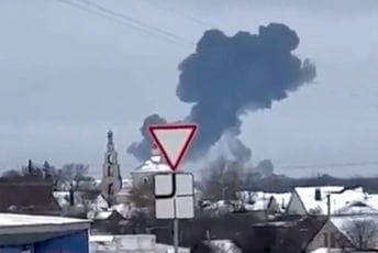Rusko ministarstvo odbrane: Srušio se vojni avion, svih 15 putnika stradalo