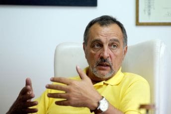 Živković: Srbija je u mračnim, prljavim devedesetim Živković: Srbija je u mračnim, prljavim devedesetim
