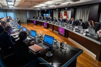 "Zbog neodgovornosti": Vlada usvojila odluke o upozorenju SO Šavnik, Budva i Andrijevica "Zbog neodgovornosti": Vlada usvojila odluke o upozorenju SO Šavnik, Budva i Andrijevica