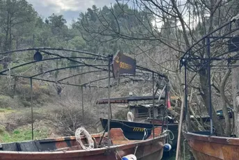 Virpazar: Zapaljena dva broda tokom noći Virpazar: Zapaljena dva broda tokom noći