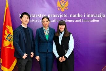 Jakšić-Stojanović: Uskoro će jedna učenica iz Crne Gore imati priliku da studira u Japanu Jakšić-Stojanović: Uskoro će jedna učenica iz Crne Gore imati priliku da studira u Japanu