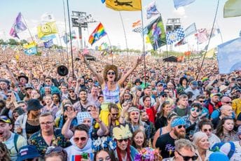 Poznato je ko će nastupiti na ovogodišnjem Glastonberiju, spisak nije konačan Poznato je ko će nastupiti na ovogodišnjem Glastonberiju, spisak nije konačan