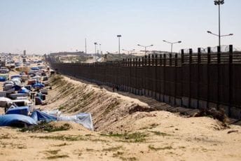 EU obezbijedila paket pomoći Egiptu vrijedan osam milijardi dolara EU obezbijedila paket pomoći Egiptu vrijedan osam milijardi dolara