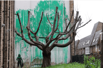 Novi mural u Londonu, smatra se da je autor Benksi Novi mural u Londonu, smatra se da je autor Benksi