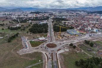 Podgorica: Putevi preuzeli radove kod Dekar pumpe Podgorica: Putevi preuzeli radove kod Dekar pumpe