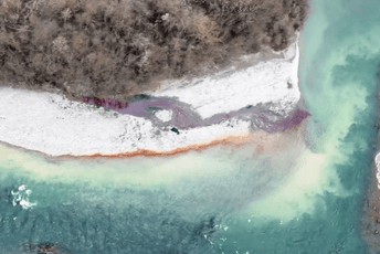 Euromost: Ekološki incident na rijeci Lim, Ispuštena nepoznata crna tečnost (VIDEO) Euromost: Ekološki incident na rijeci Lim, Ispuštena nepoznata crna tečnost (VIDEO)