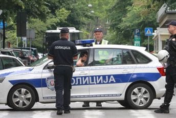 Beograd: Zalutali točak autobusa povrijedio dvije žene, jednu teže