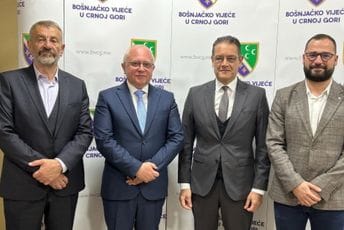 Mustafić sa Kalkavanom: Bošnjaci snažan most povezivanja u svim sferama društva Mustafić sa Kalkavanom: Bošnjaci snažan most povezivanja u svim sferama društva