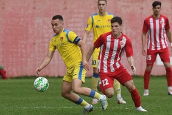 Bokelj i Otrant pobjedama najavili predstojeći veliki derbi Bokelj i Otrant pobjedama najavili predstojeći veliki derbi