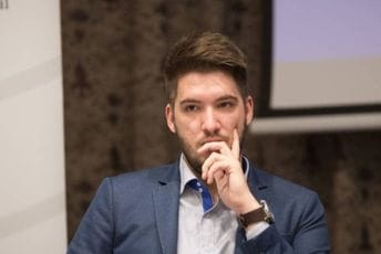 Đaković: Abazović pomagao Institutu "Simo Milošević” i Željezari, tužno je što Spajićevom PES-u to smeta Đaković: Abazović pomagao Institutu "Simo Milošević” i Željezari, tužno je što Spajićevom PES-u to smeta