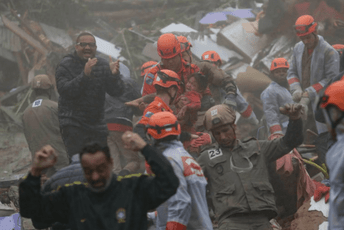 Bujica odnijela najmanje sedam života u Brazilu, djevojčica spašena nakon 16 sati pod blatom Bujica odnijela najmanje sedam života u Brazilu, djevojčica spašena nakon 16 sati pod blatom