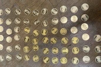 Srbija: Na granici zaplijenjeno zlato vrijedno preko 70.000 eura Srbija: Na granici zaplijenjeno zlato vrijedno preko 70.000 eura