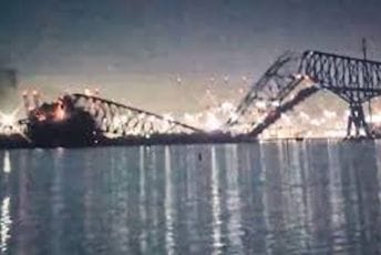 (VIDEO) Velika nesreća u Baltimoru: Nakon udara broda srušio se most dug 2,5 km