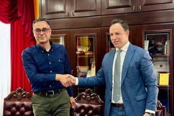 Ostvarenje dugogodišnjeg sna: Potpisan ugovor za izradu glavnog projekta stadiona u Ulcinju Ostvarenje dugogodišnjeg sna: Potpisan ugovor za izradu glavnog projekta stadiona u Ulcinju