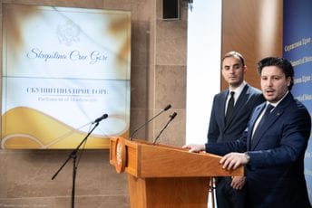 Abazović: Predložili smo Zakon o porijeklu imovine, možda i Vlada radi neko copy-paste rješenje Abazović: Predložili smo Zakon o porijeklu imovine, možda i Vlada radi neko copy-paste rješenje