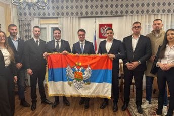 Dajković sa Maslenikovim: Ohrabrujuć pad podrške NATO-u, našu ljubav prema Rusiji nije moguće kupiti novcem Dajković sa Maslenikovim: Ohrabrujuć pad podrške NATO-u, našu ljubav prema Rusiji nije moguće kupiti novcem