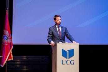 Milatović: Studentski parlament srce svakog univerziteta Milatović: Studentski parlament srce svakog univerziteta