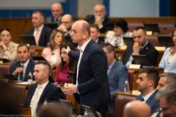 Knežević: PES pristao na rezoluciju o genocidu u Jasenovcu, pa odustao nakon protestne note Hrvatske - sve liči na kladionačarske kvote