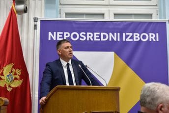 Huter: Cetinje je šifra opstanka Crne Gore, žilavost, čvrstinu i konzistentnost DPS-a poželjela bi svaka partija Huter: Cetinje je šifra opstanka Crne Gore, žilavost, čvrstinu i konzistentnost DPS-a poželjela bi svaka partija